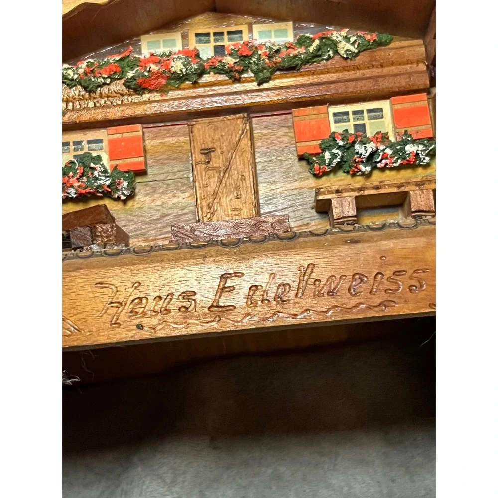 Vintage Reuge Swiss Chalet Music Box Jewelry Display Alpine Diorama READ